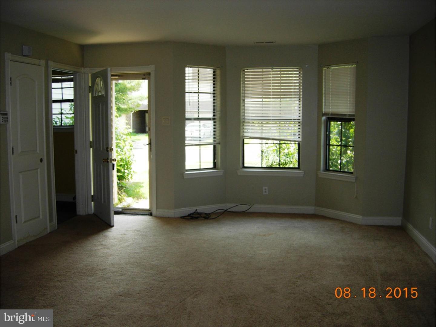 20 Hampton Gate Drive Sicklerville, NJ 08081 - Photo 4 of 9