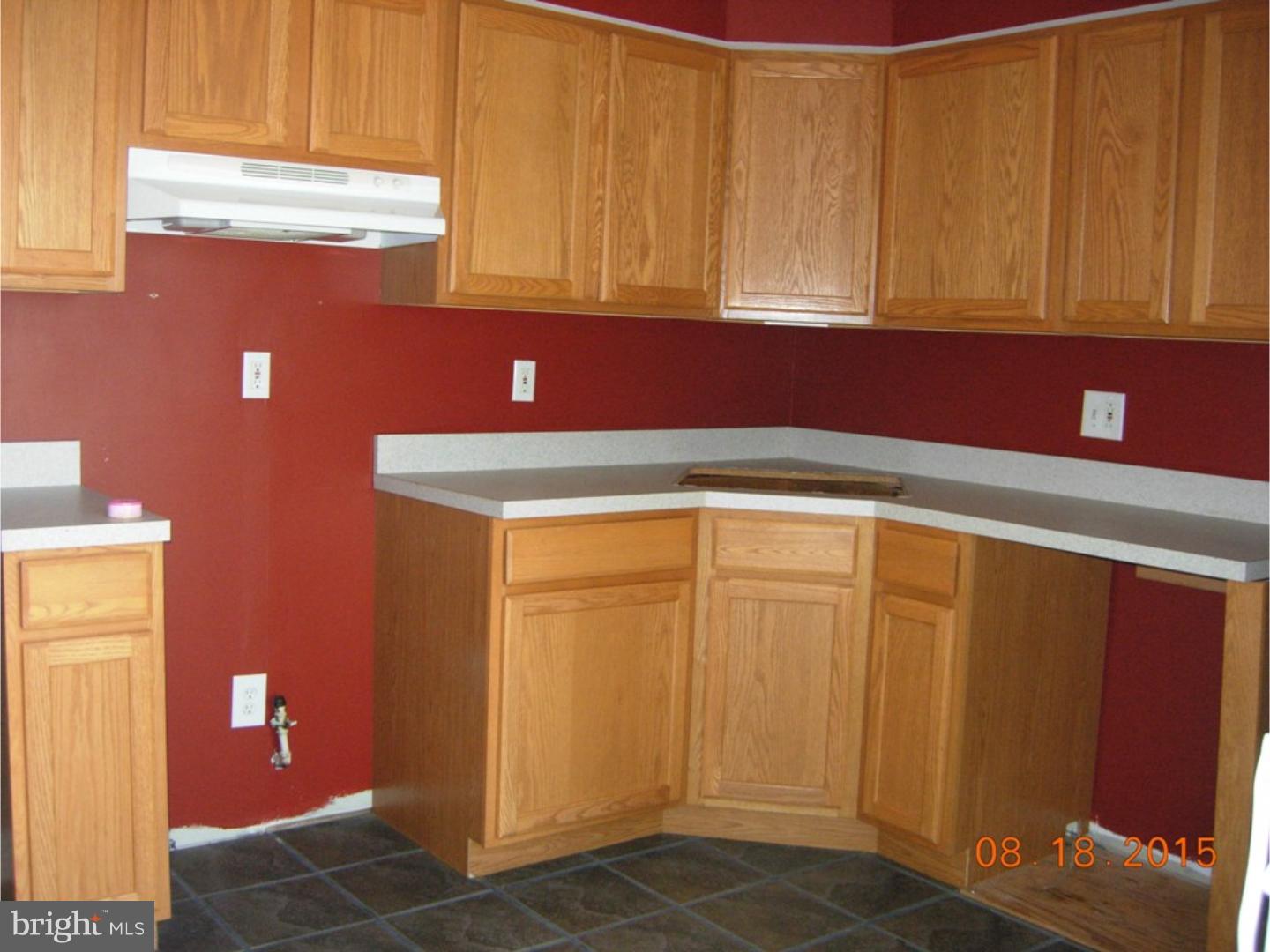 20 Hampton Gate Drive Sicklerville, NJ 08081 - Photo 5 of 9