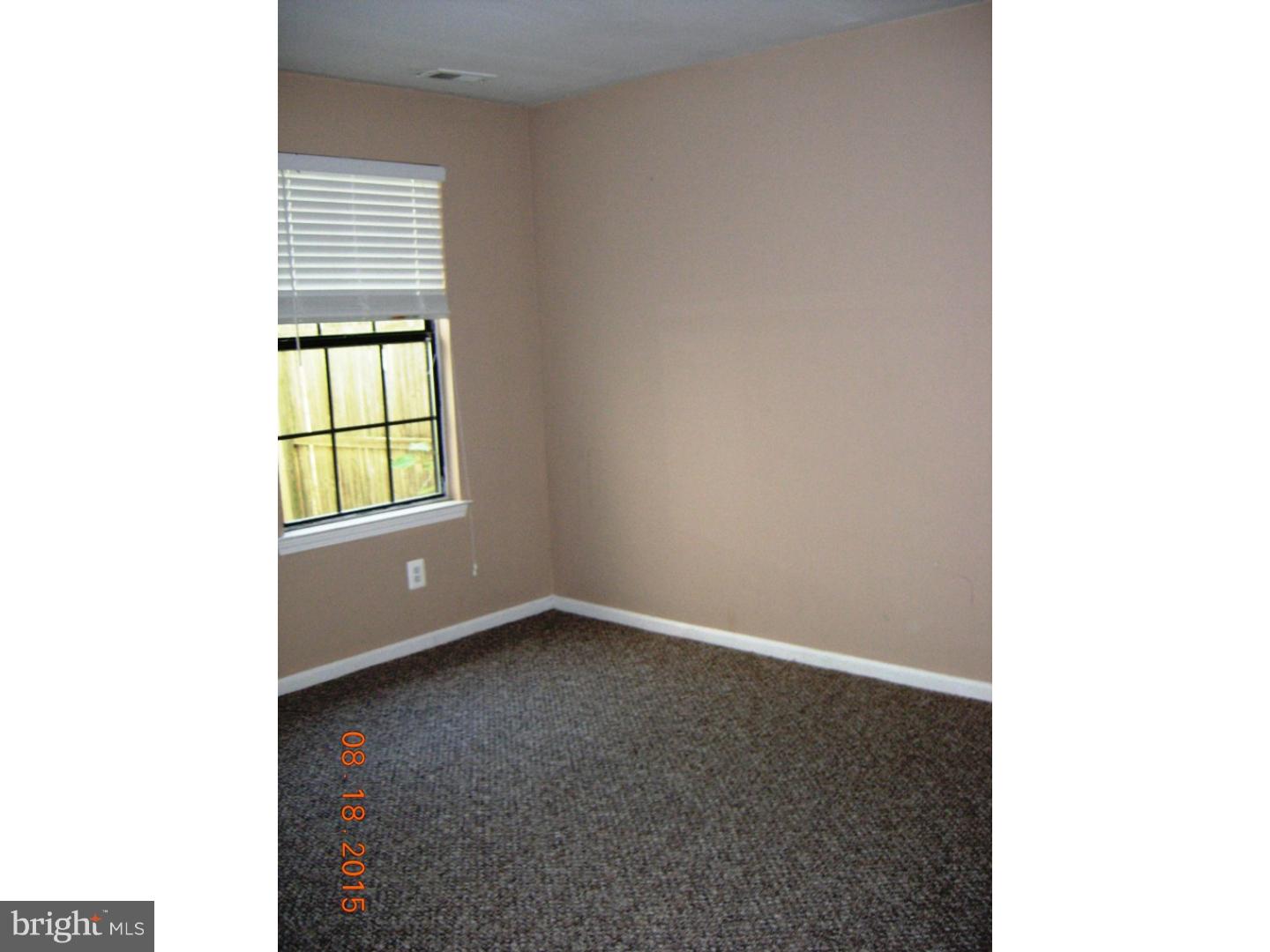 20 Hampton Gate Drive Sicklerville, NJ 08081 - Photo 7 of 9