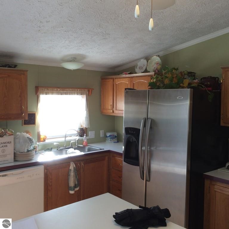 5727 West School Road Mount Pleasant, MI 48858 - Photo 18 of 24 1794450-17.JPG