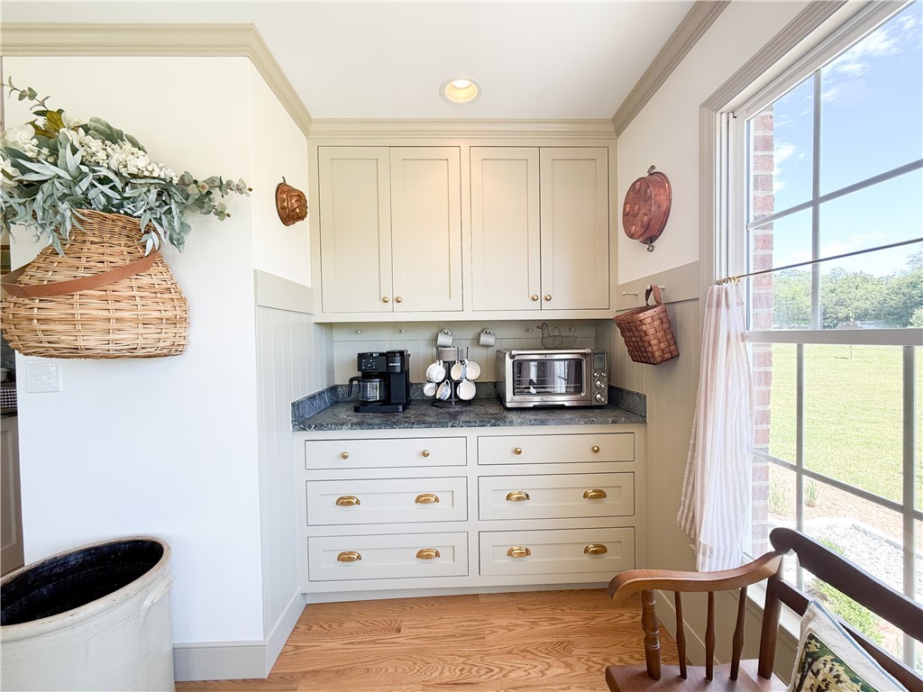 6050 Cross Anchor Road Enoree, SC 29335 - Photo 14 of 49