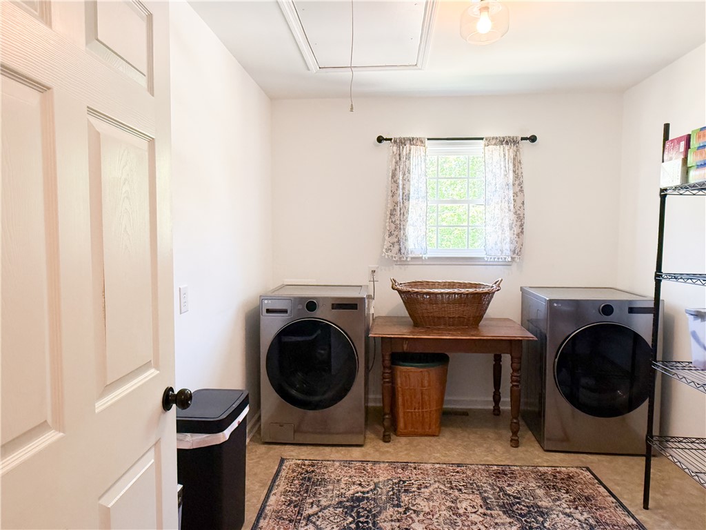 6050 Cross Anchor Road Enoree, SC 29335 - Photo 23 of 49