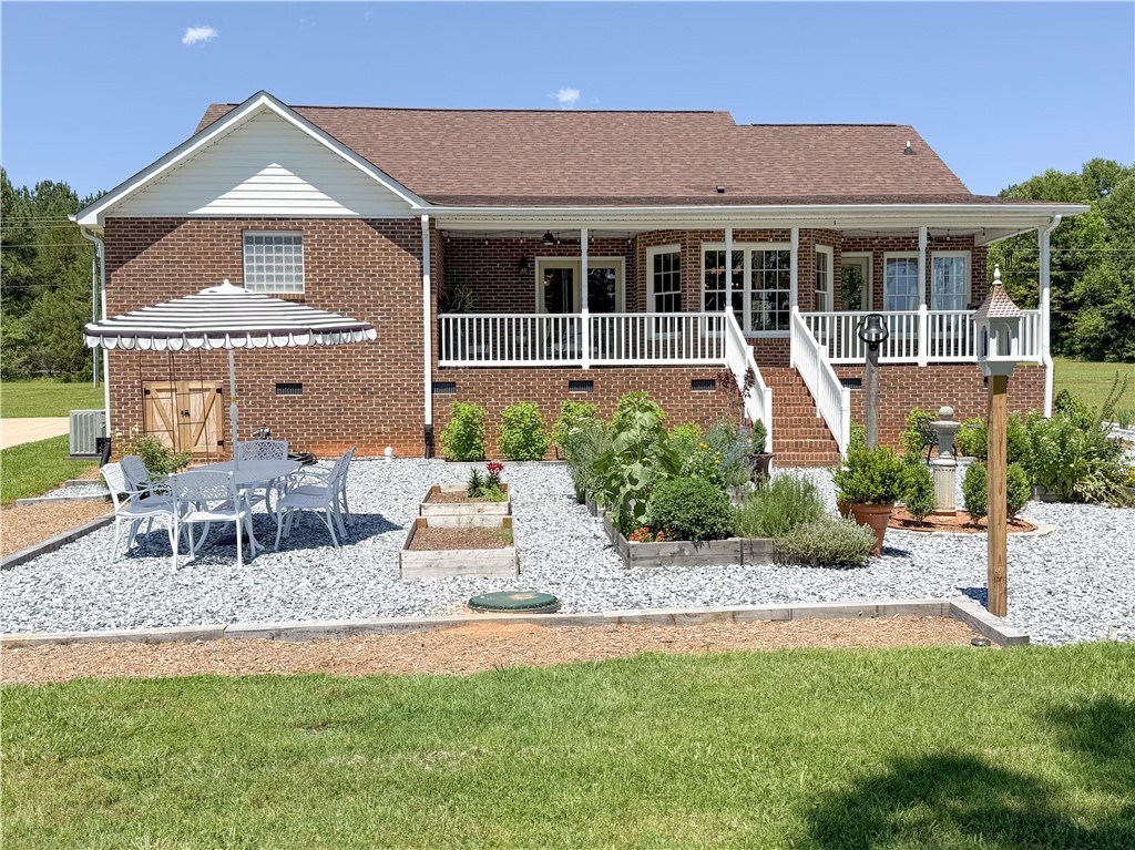 6050 Cross Anchor Road Enoree, SC 29335 - Photo 28 of 49