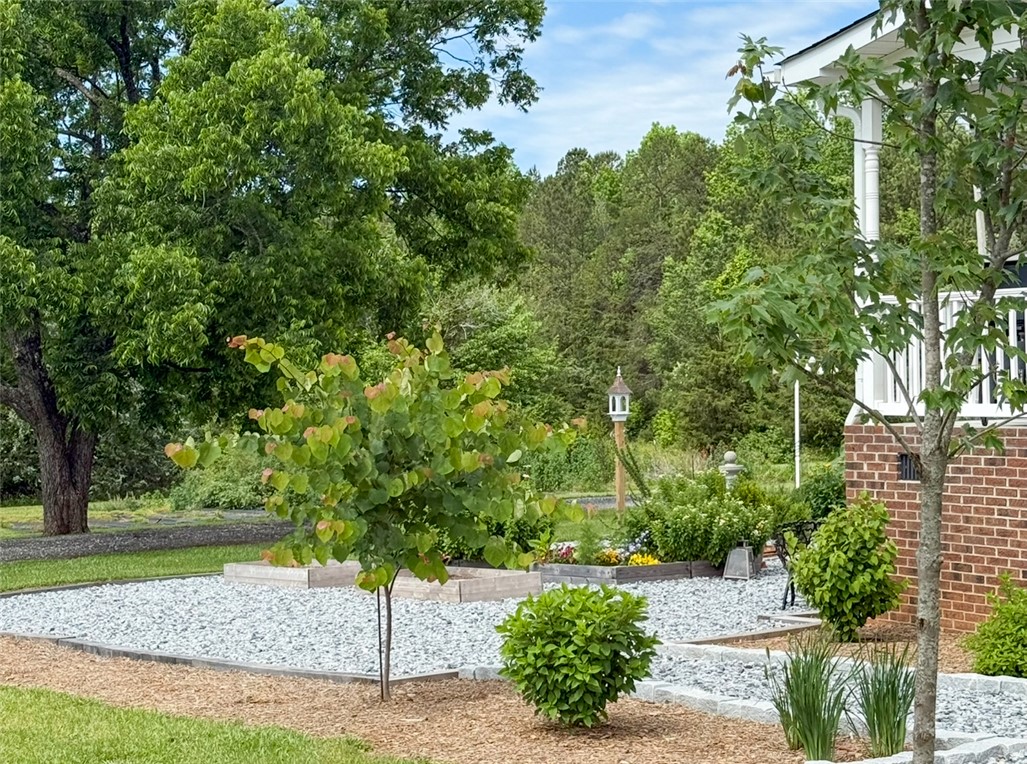 6050 Cross Anchor Road Enoree, SC 29335 - Photo 30 of 49