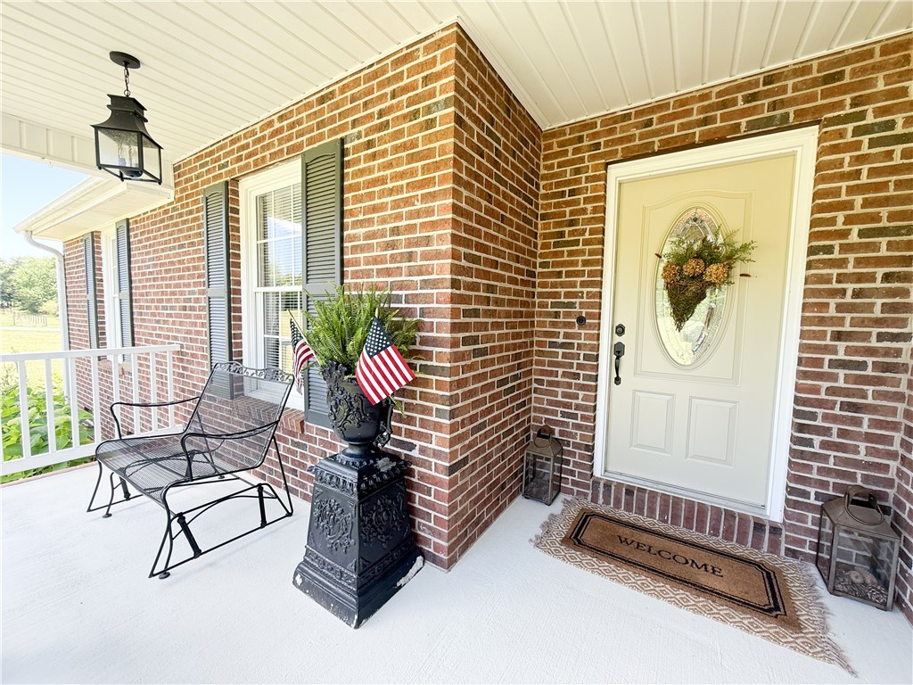 6050 Cross Anchor Road Enoree, SC 29335 - Photo 4 of 49