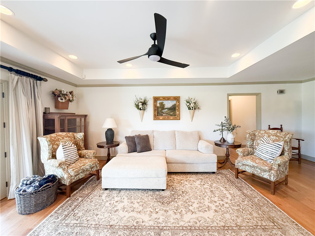 6050 Cross Anchor Road Enoree, SC 29335 - Photo 7 of 49