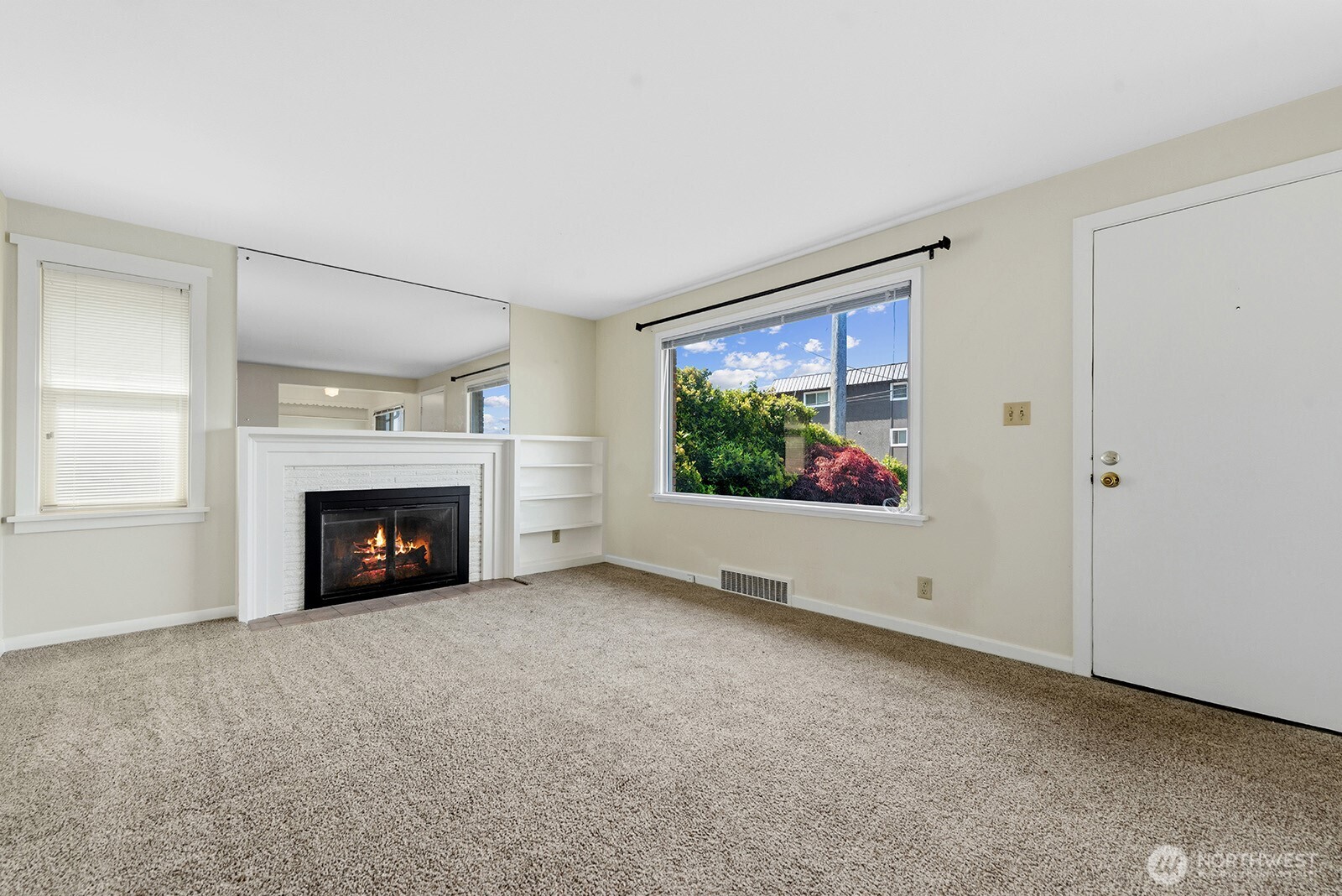 3604 Beach Drive Southwest Seattle, WA 98116 - Photo 9 of 37