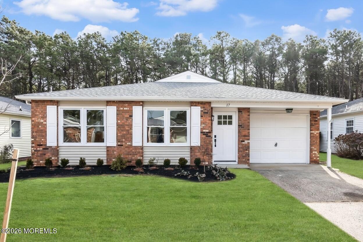 17 Meadowbrook Road Brick, NJ 08723 - Photo 4 of 36 front view of a house with a yard