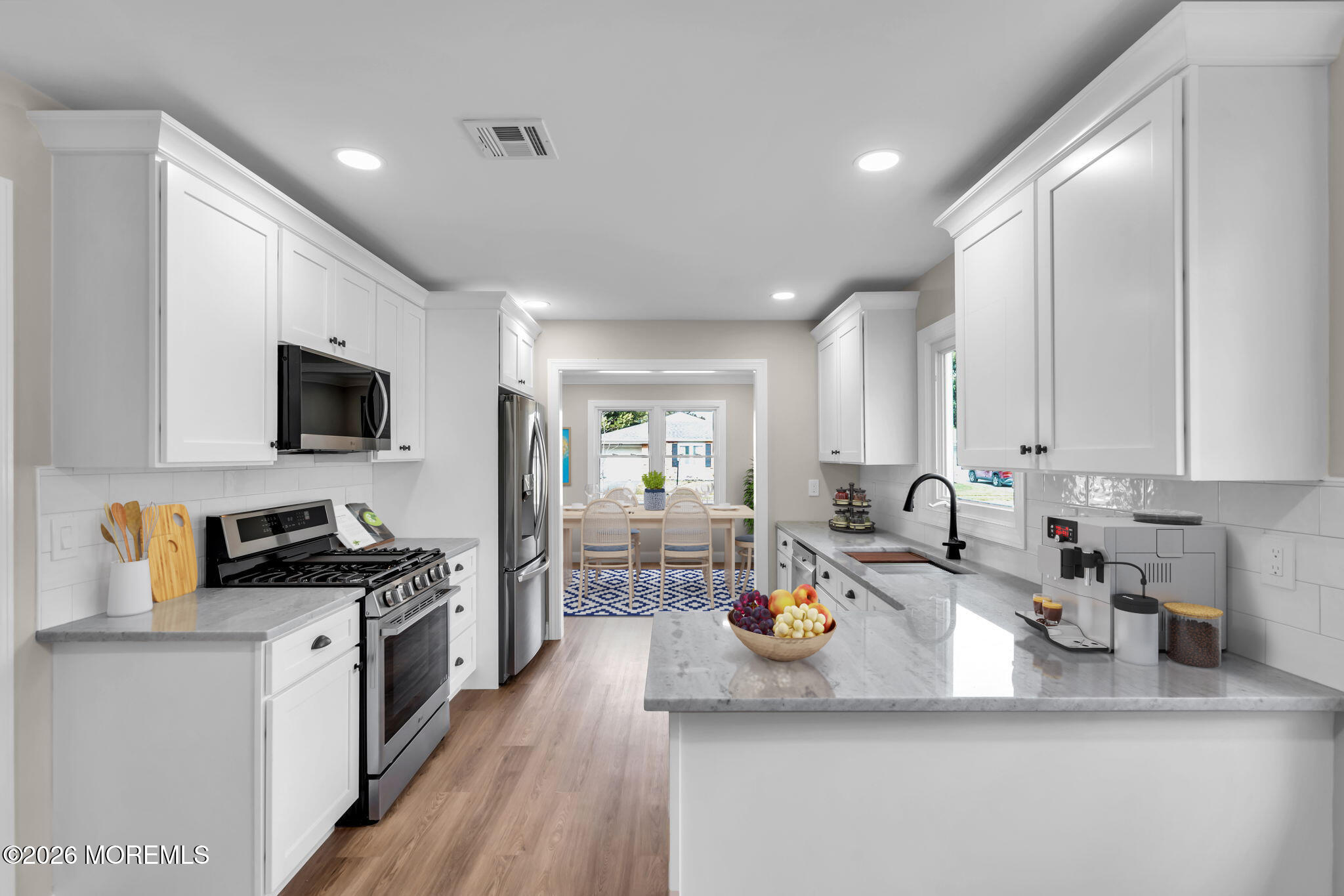 17 Meadowbrook Road Brick, NJ 08723 - Photo 6 of 36 Crown Molding