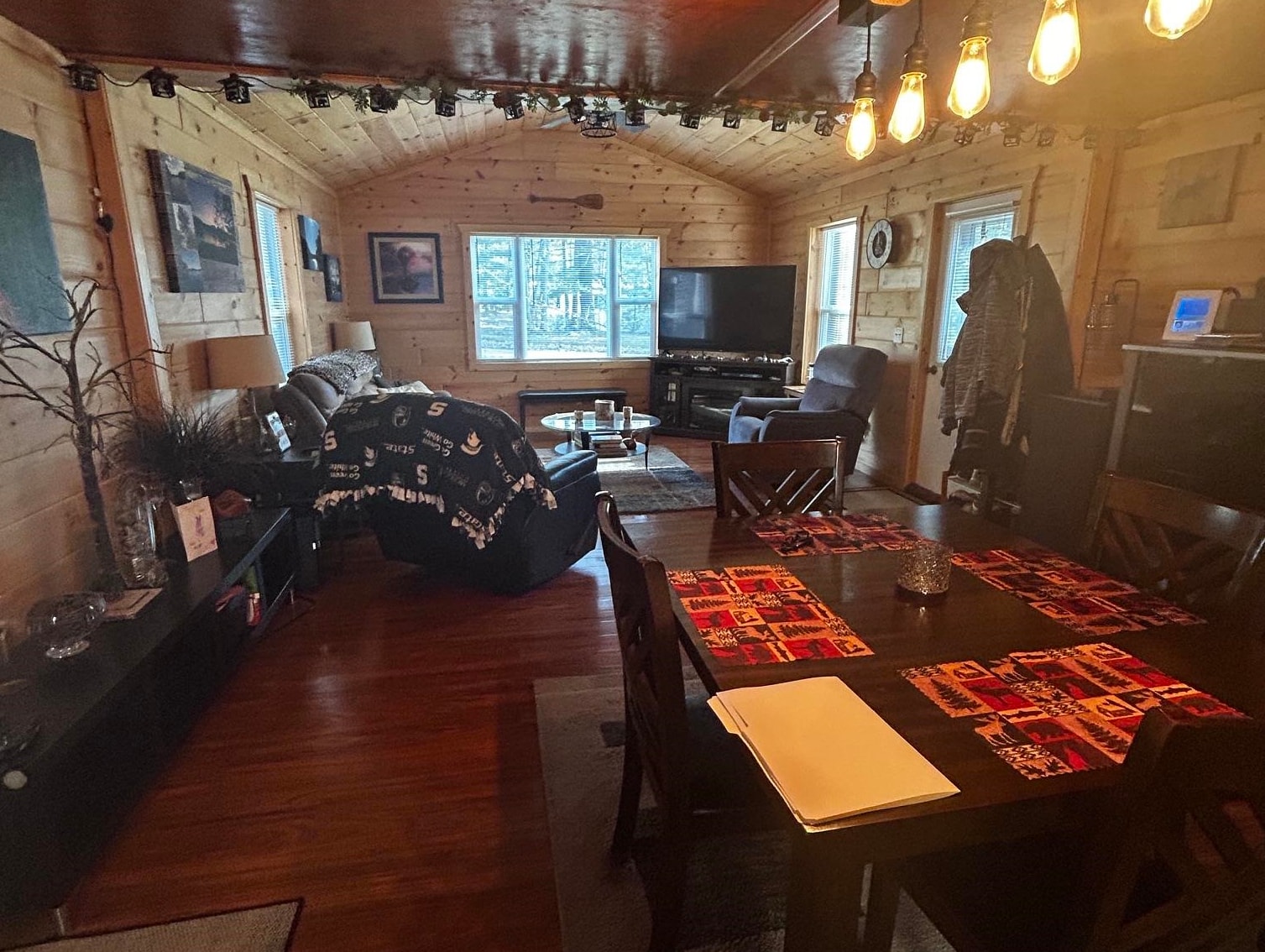 1198 Lavely Road Harrison, MI 48625 - Photo 6 of 31