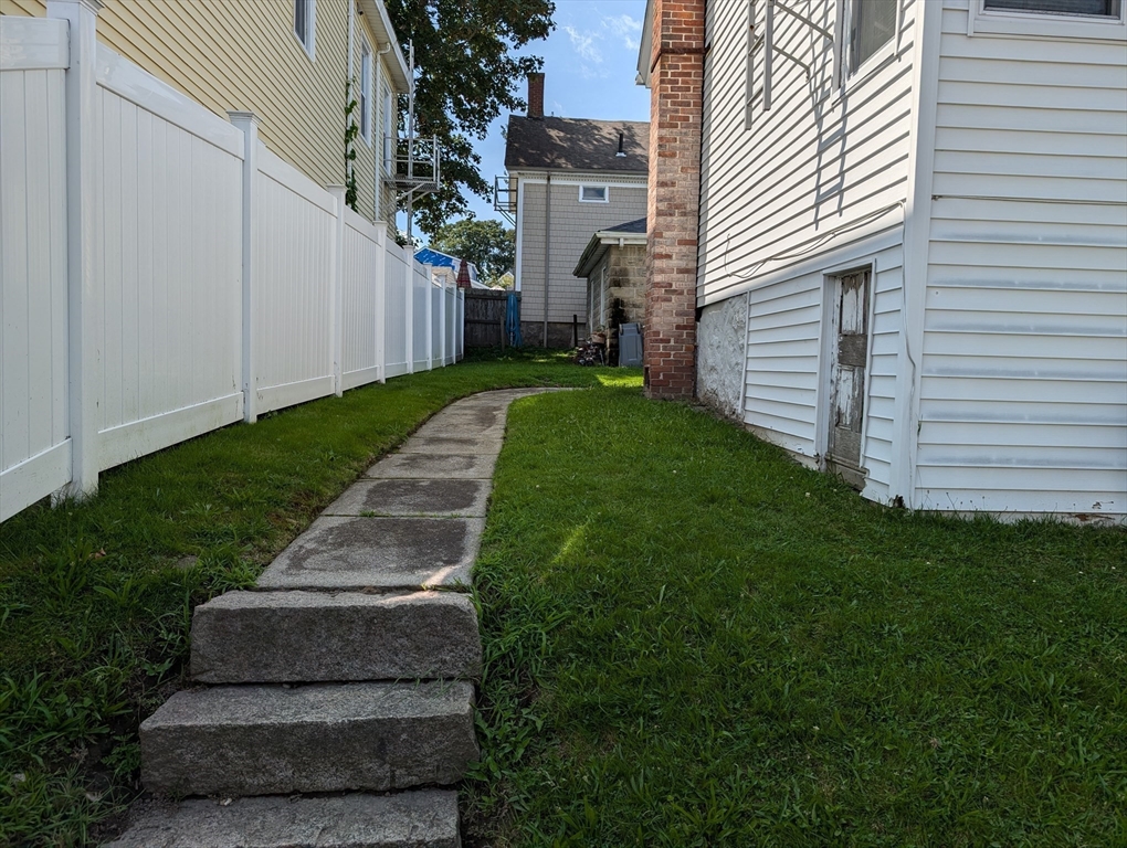 609 Cherry Street Fall River, MA 02720 - Photo 16 of 18