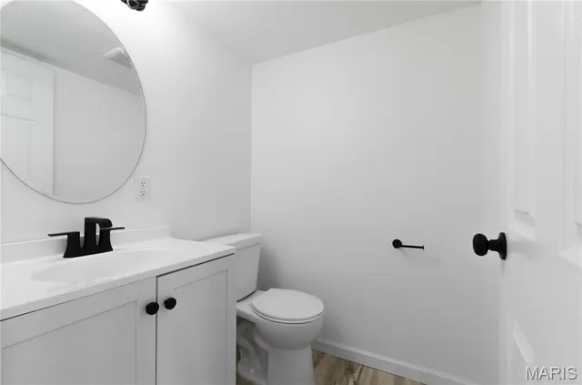 $225,000 | 1283 Kew Gardens Drive, Florissant, MO 63031