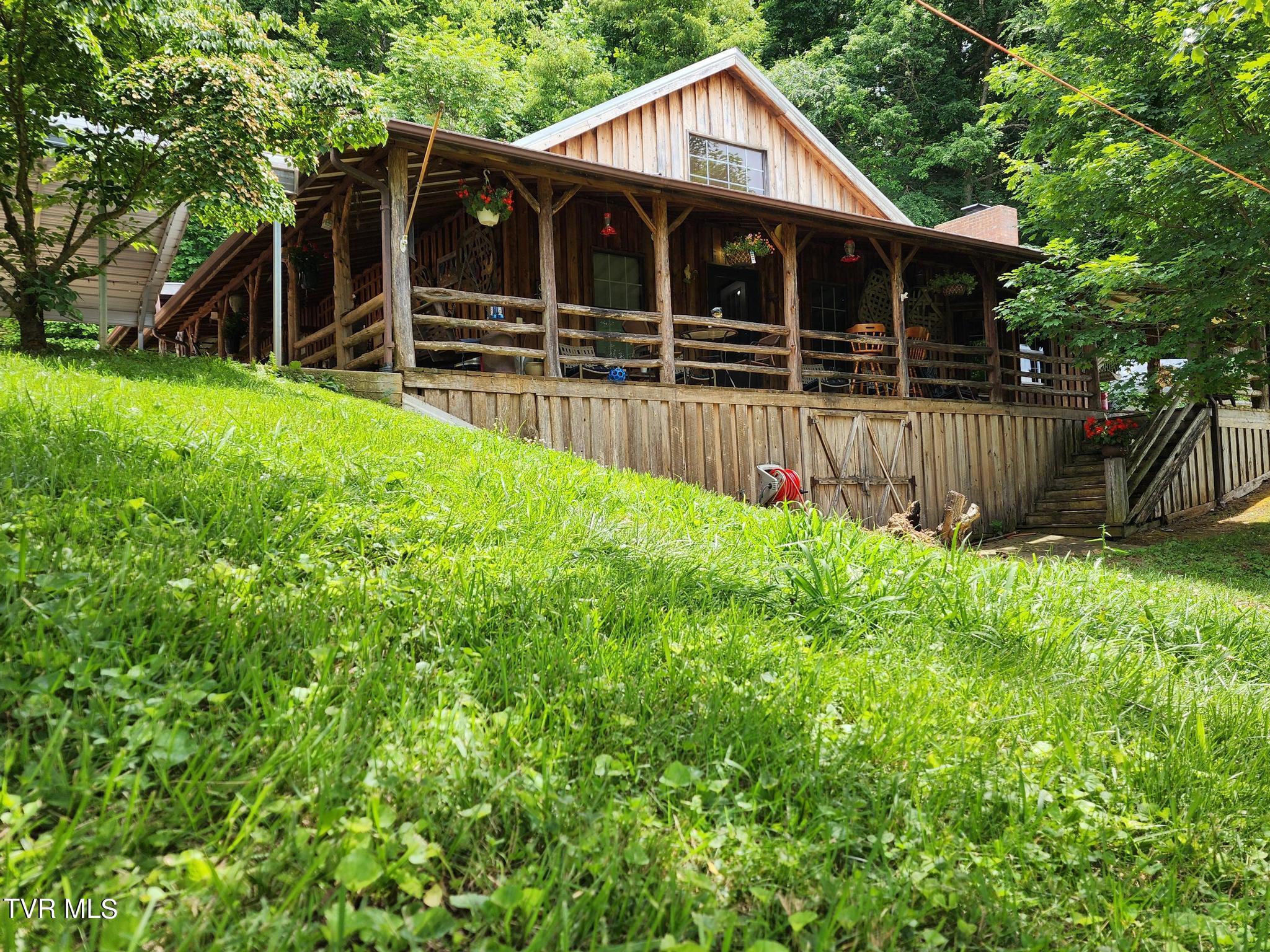 1510 West Pines Road Afton, TN 37616 - Photo 3 of 93 0002