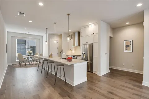 $899,000 | 3905 Vantage Drive, Austin, TX 78731