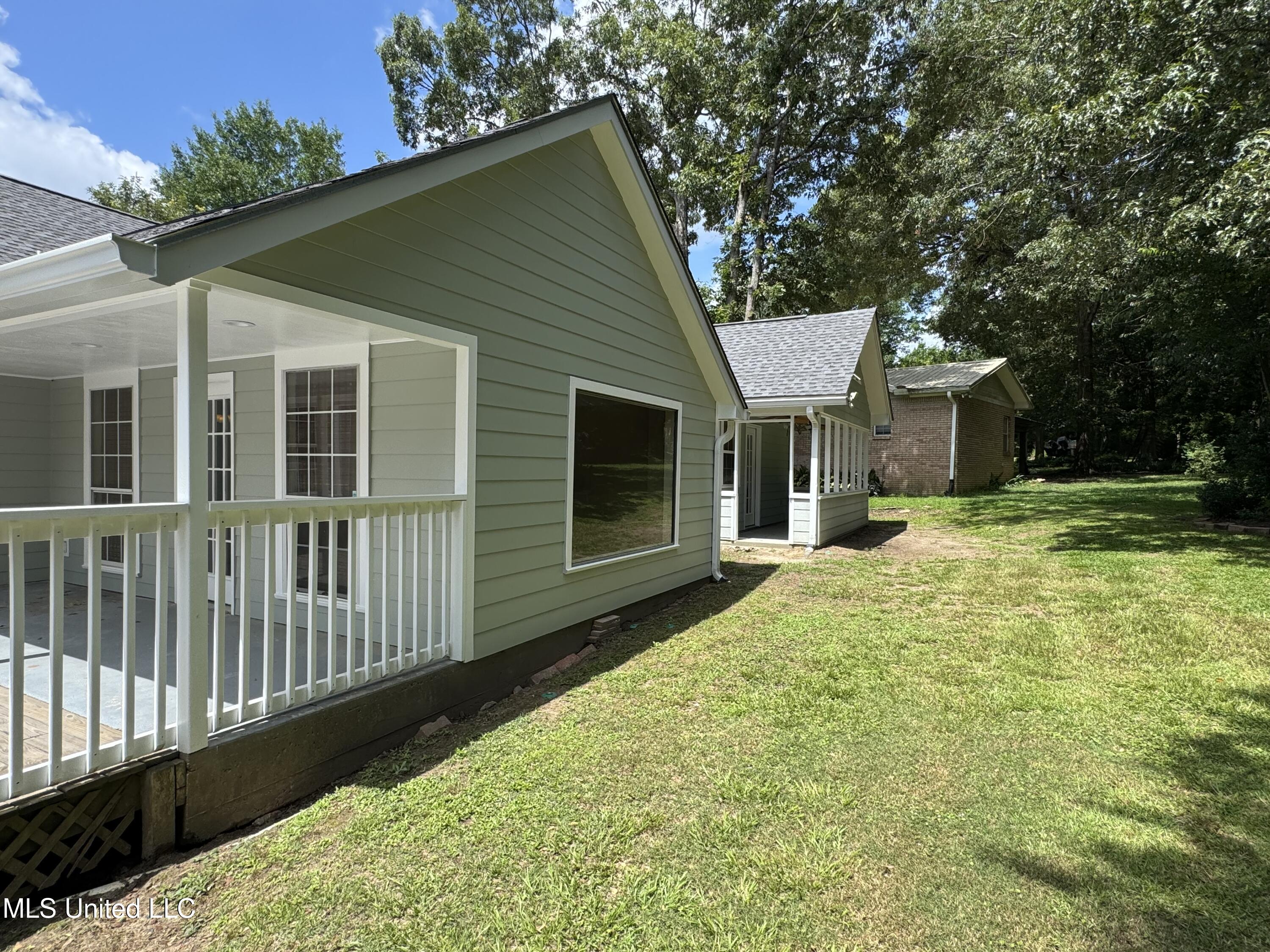 882 Maili Place Diamondhead, MS 39525 - Photo 24 of 56 IMG_9105