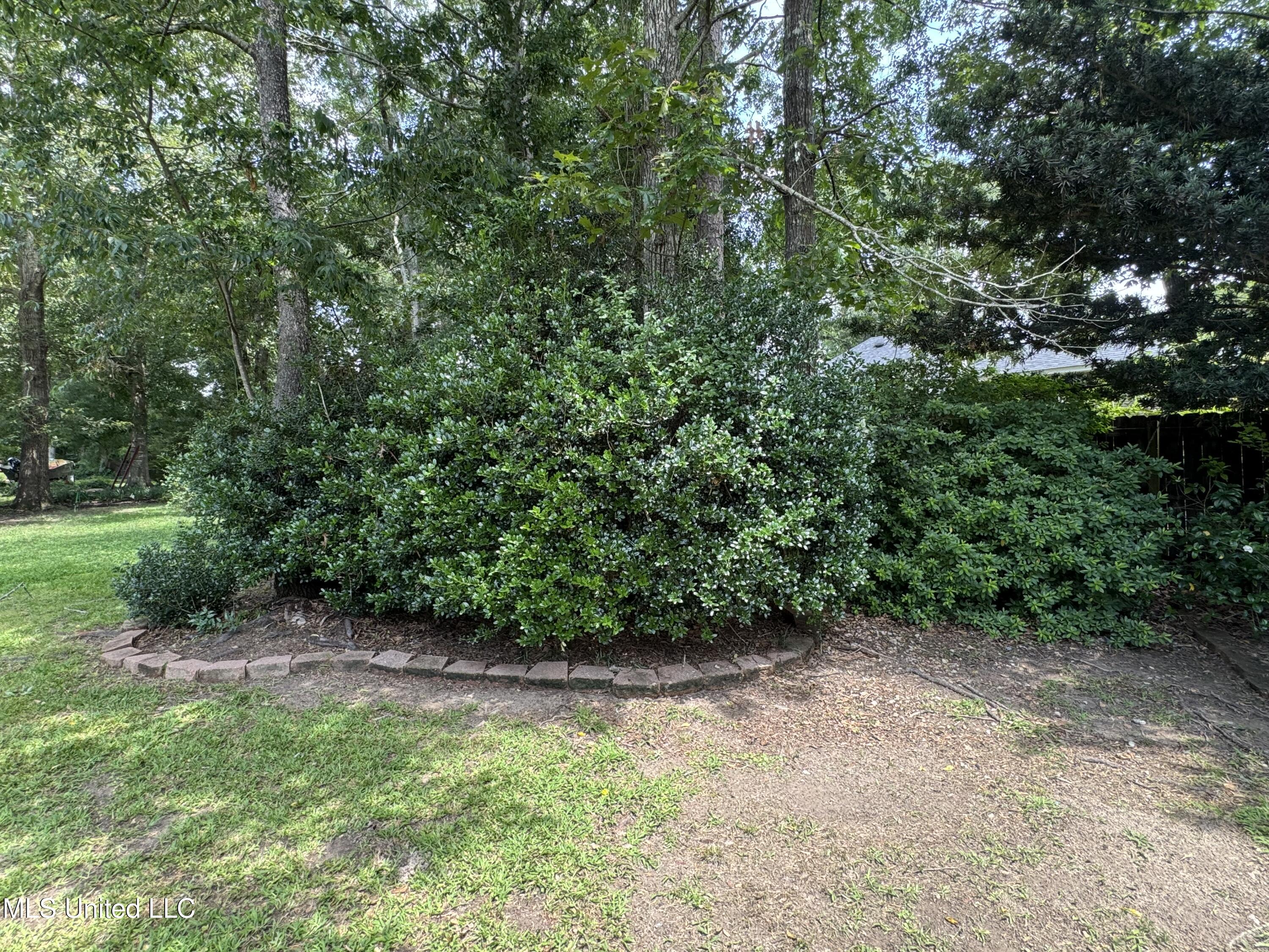 882 Maili Place Diamondhead, MS 39525 - Photo 29 of 56 IMG_9109