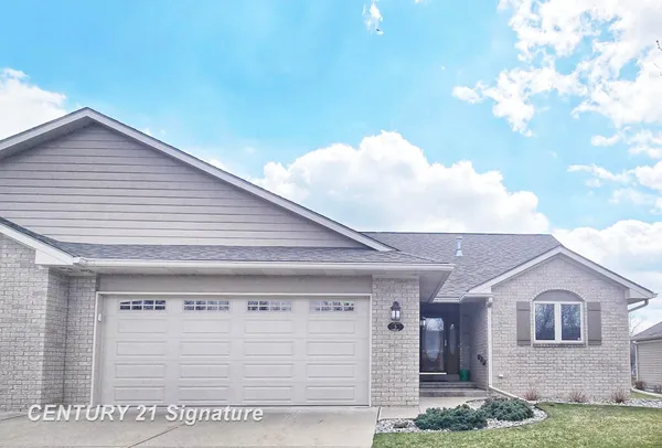 $384,000 | 5 Logmark Place, Saginaw, MI 48603
