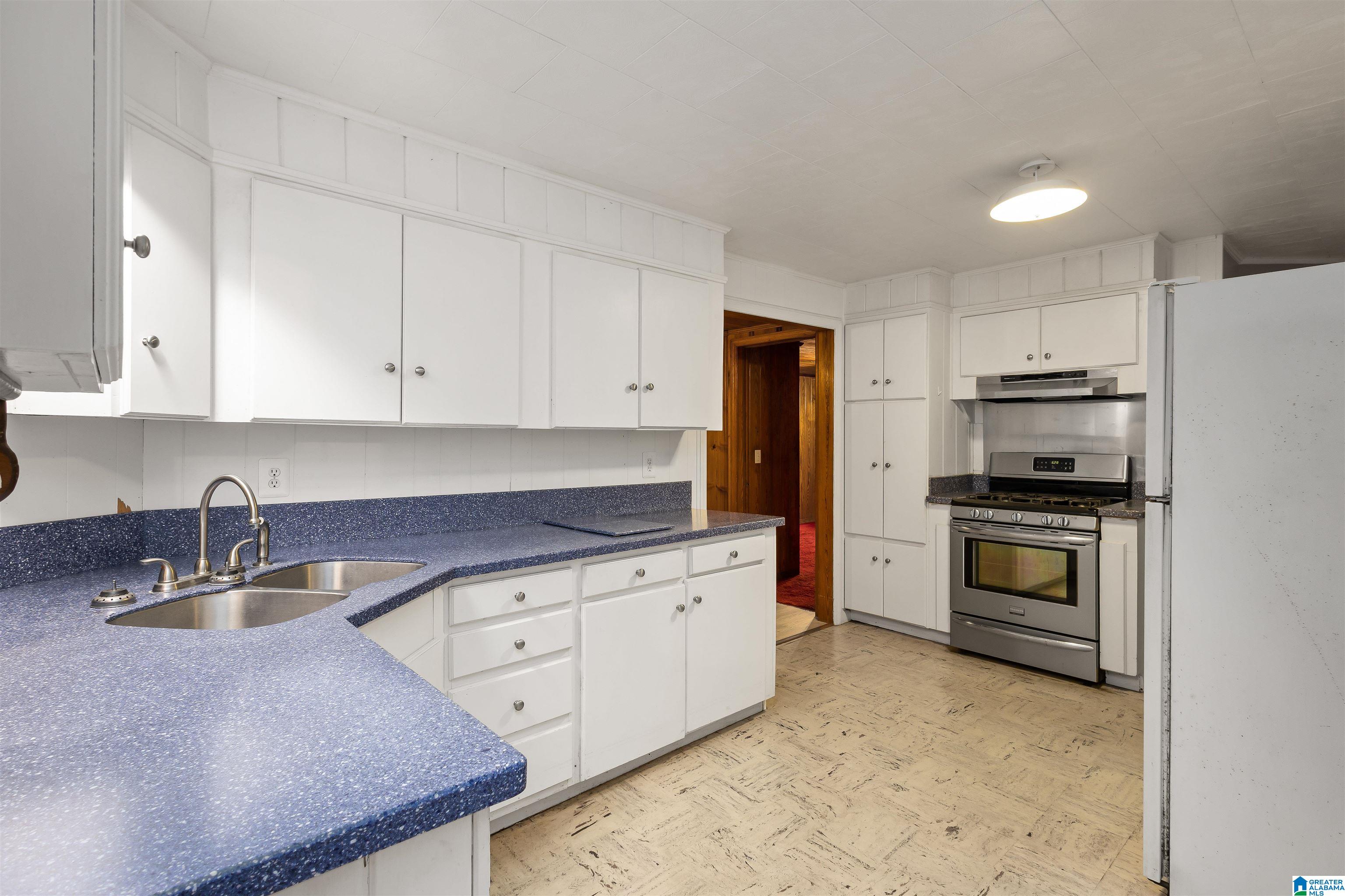 101 Owen Street Oneonta, AL 35121 - Photo 8 of 25