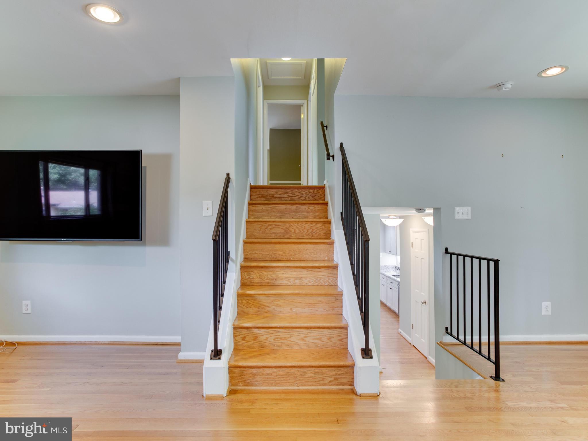 802 Ware Street Southwest Vienna, VA 22180 - Photo 27 of 57 Gallery Image 27