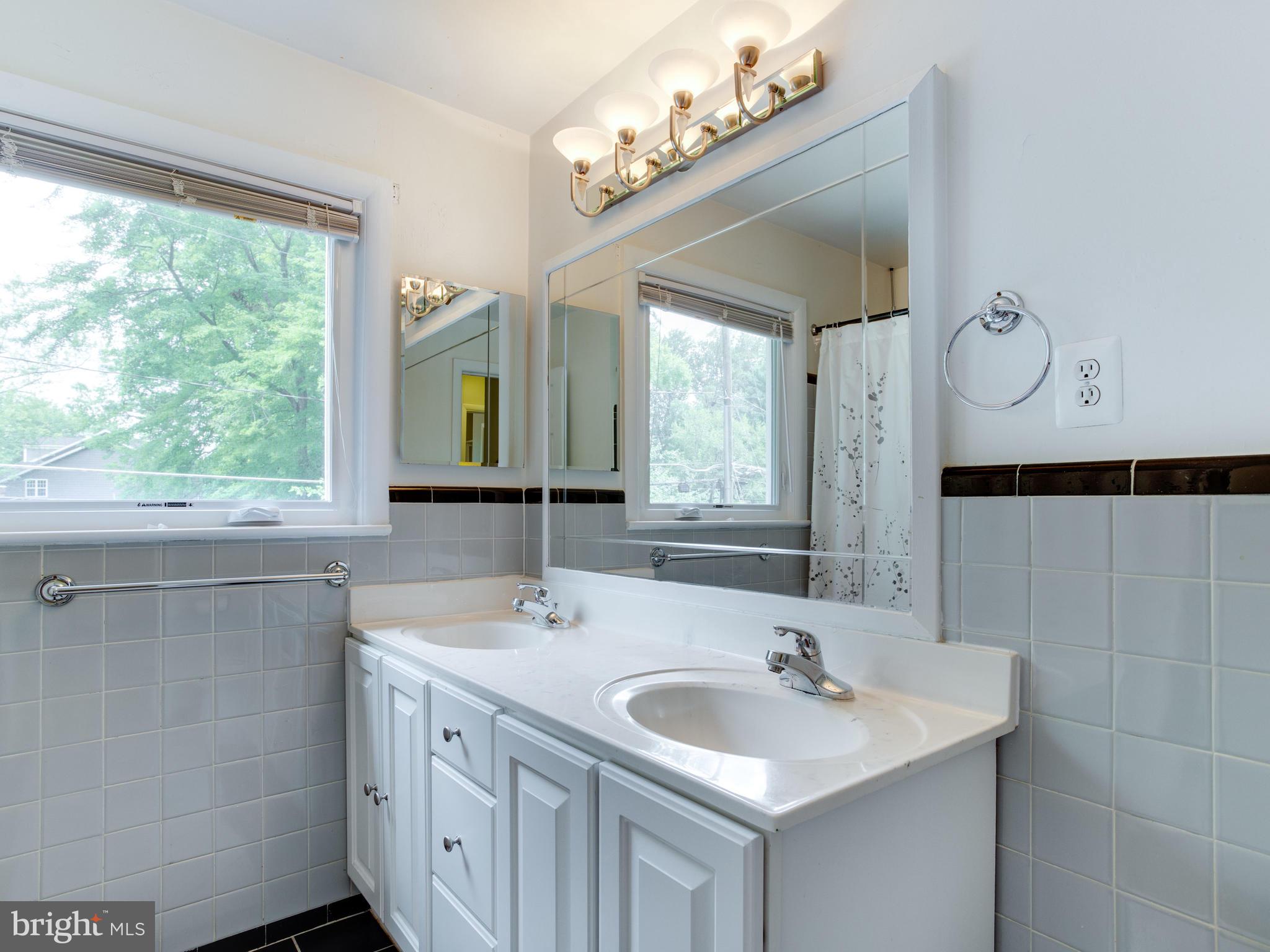 802 Ware Street Southwest Vienna, VA 22180 - Photo 28 of 57 Gallery Image 28