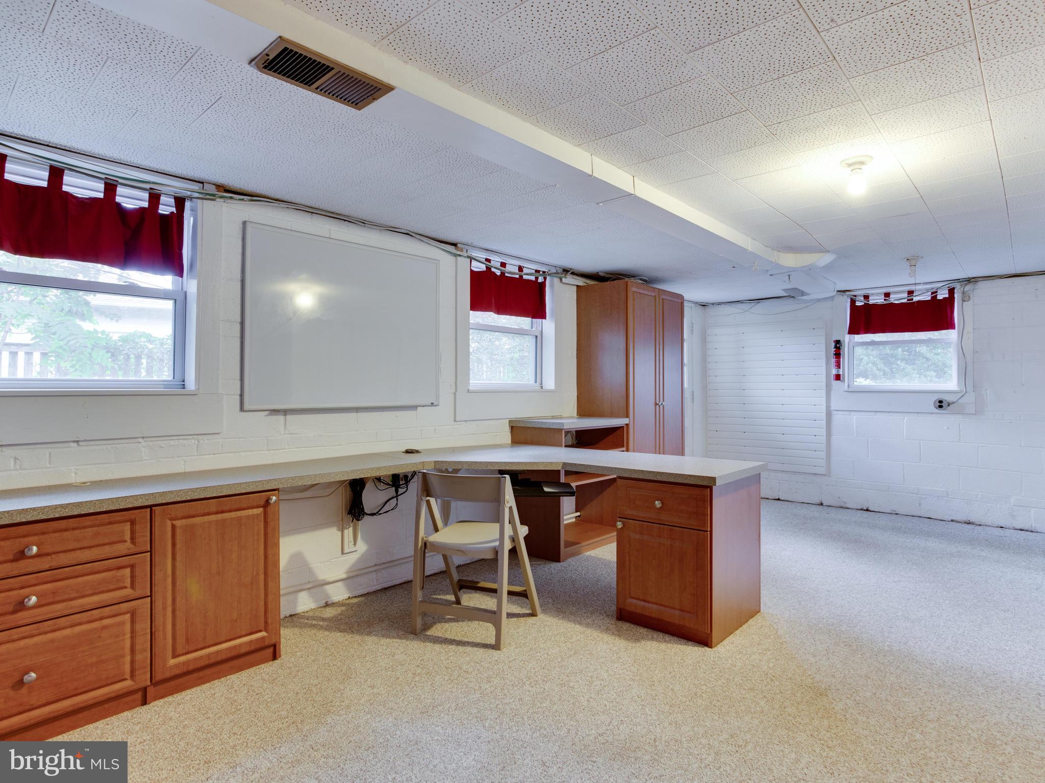 802 Ware Street Southwest Vienna, VA 22180 - Photo 44 of 57 Gallery Image 44