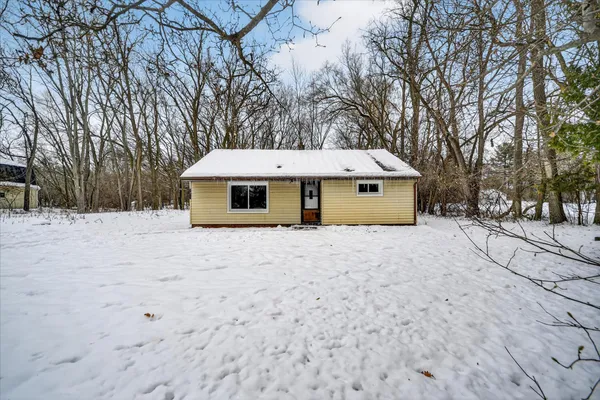 $200,000 | 2370 Raby Road, East Lansing, MI 48823
