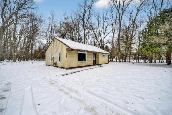 $200,000 | 2370 Raby Road, East Lansing, MI 48823