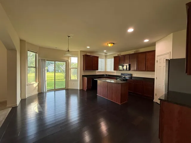 $3,200 | 4313 Silverleaf Drive, Ypsilanti, MI 48197