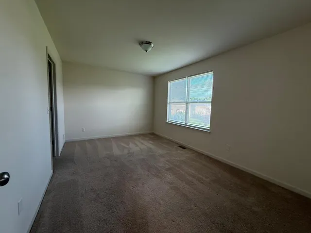 $3,200 | 4313 Silverleaf Drive, Ypsilanti, MI 48197