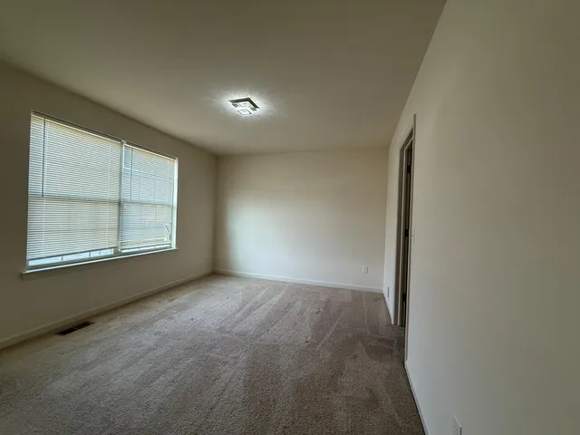 $3,200 | 4313 Silverleaf Drive, Ypsilanti, MI 48197