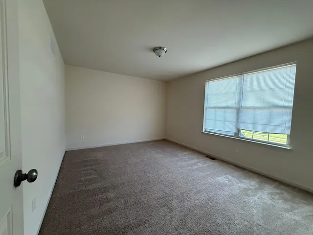 $3,200 | 4313 Silverleaf Drive, Ypsilanti, MI 48197