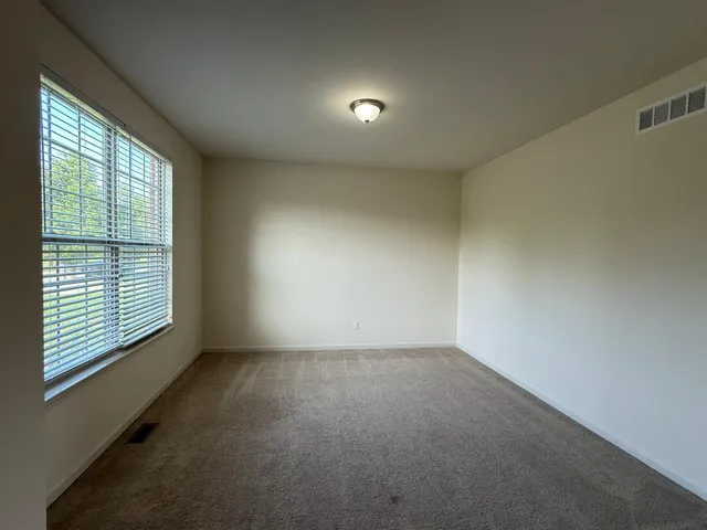 $3,200 | 4313 Silverleaf Drive, Ypsilanti, MI 48197