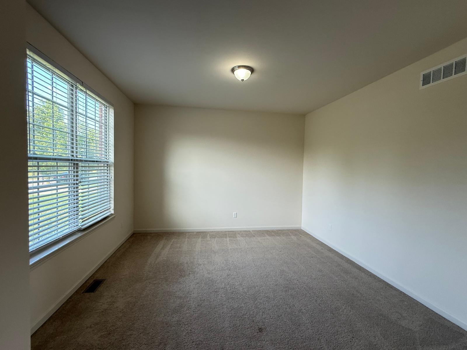 4313 Silverleaf Drive Ypsilanti, MI 48197 - Photo 4 of 29 7