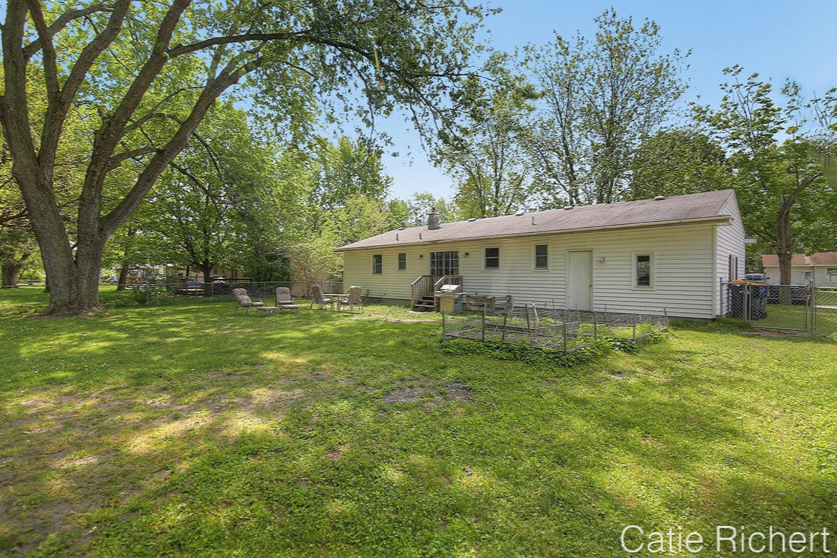 1671 Fairview Street Jenison, MI 49428 - Photo 23 of 26 IMG_1671
