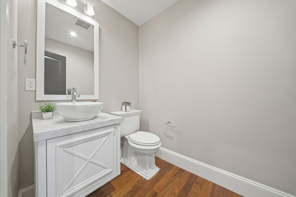 324 Tappan Street, Unit PH Brookline, MA 02445 - Photo 15 of 29 Gallery Image 15