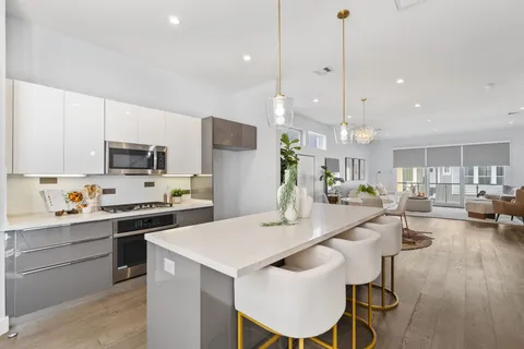 $525,000 | 1144 West 17th Street, Houston, TX 77008