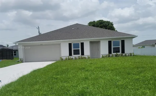 $2,300 | 328 Northeast 21st Street, Cape Coral, FL 33909