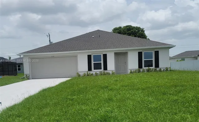 $2,600 | 328 Northeast 21st Street, Cape Coral, FL 33909