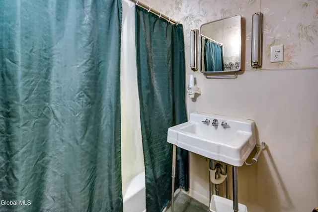 $120,000 | 44 Mohawk Street, Fort Plain, NY 13339