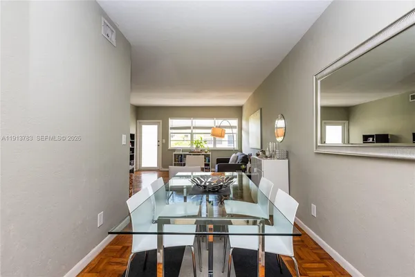 $2,250 | 350 South Shore Drive, Unit 7, Miami Beach, FL 33141