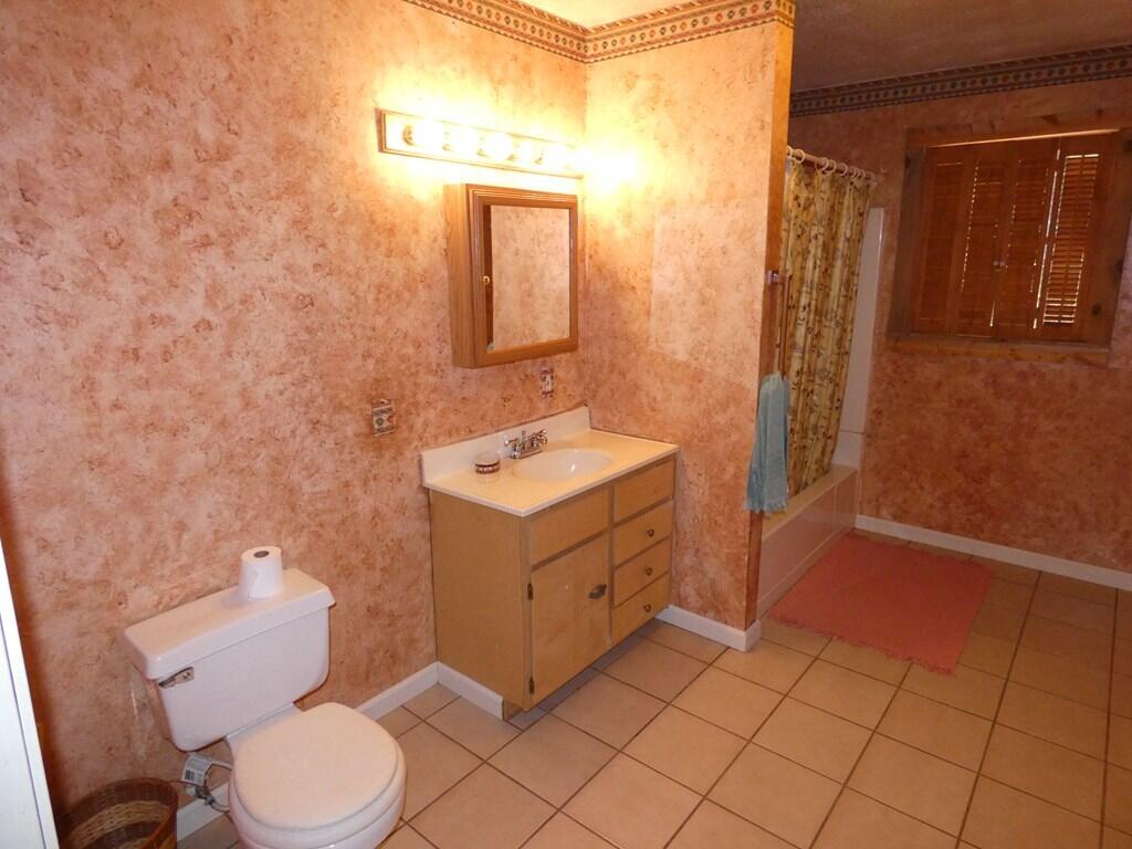 27448 Poor Valley Road Saltville, VA 24370 - Photo 20 of 42 80989_19