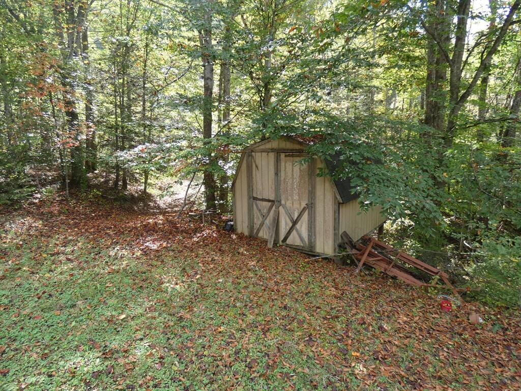 27448 Poor Valley Road Saltville, VA 24370 - Photo 32 of 42 80989_34