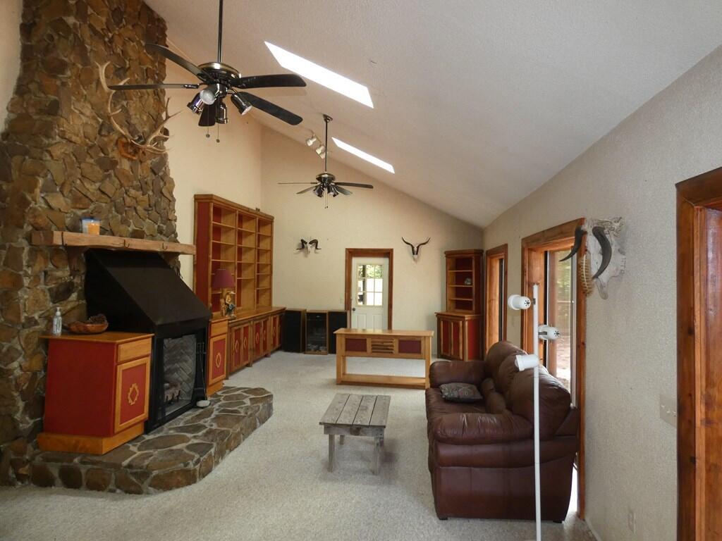 27448 Poor Valley Road Saltville, VA 24370 - Photo 7 of 42 80989_6