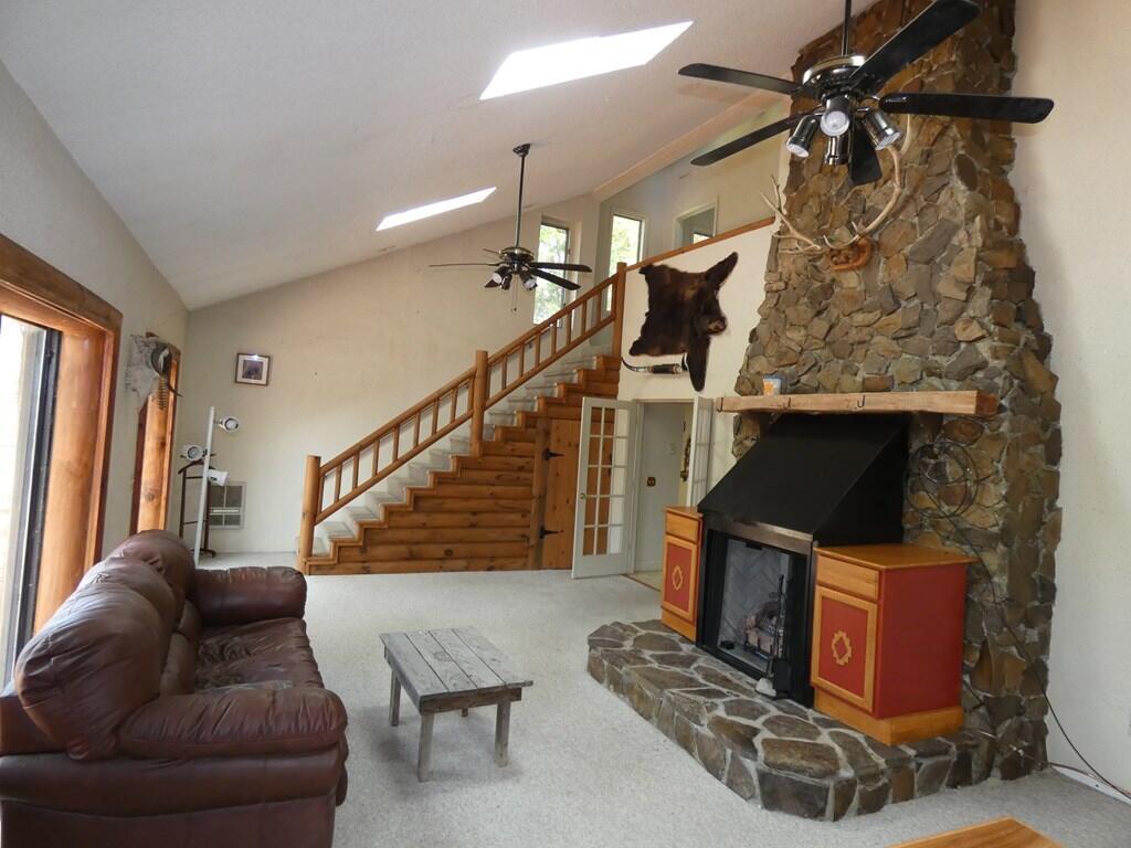 27448 Poor Valley Road Saltville, VA 24370 - Photo 8 of 42 80989_7