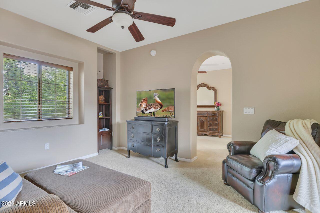 3935 East Rough Rider Road, Unit 1106 Phoenix, AZ 85050 - Photo 33 of 45 light and bright