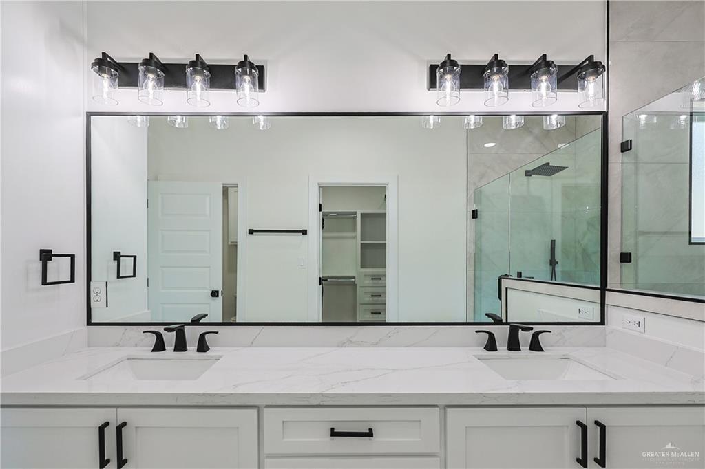 8042 North 51st Street McAllen, TX 78504 - Photo 14 of 25