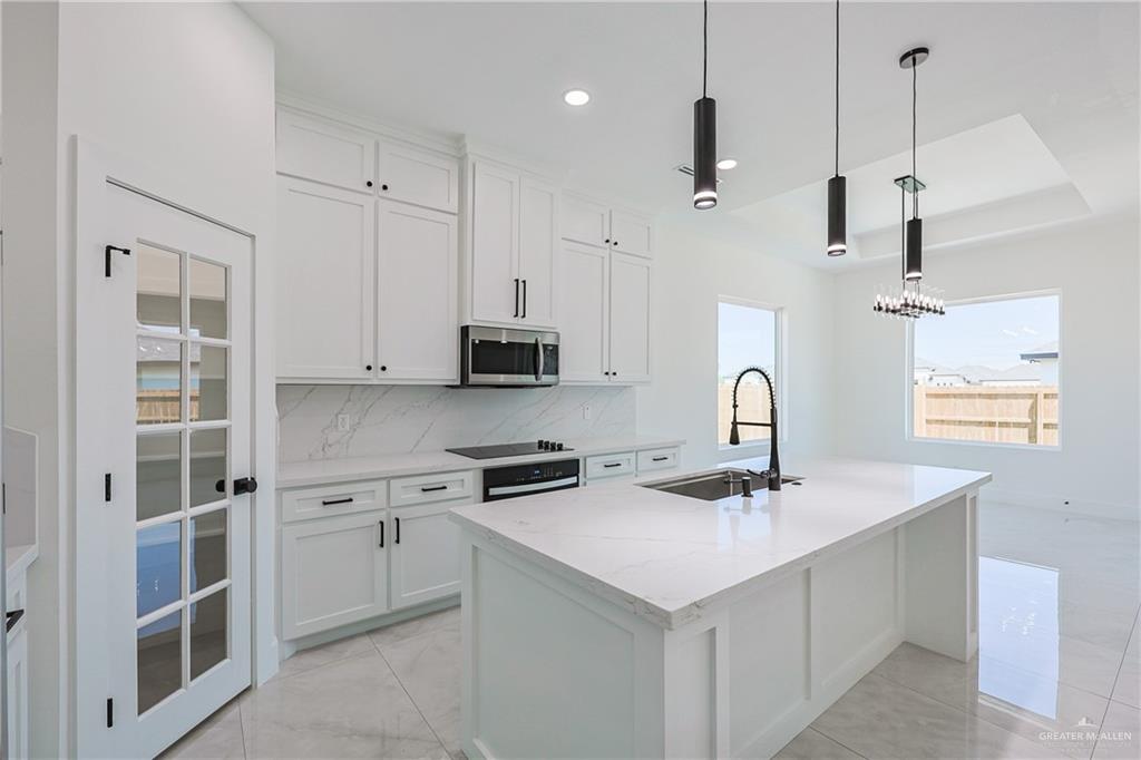 8042 North 51st Street McAllen, TX 78504 - Photo 3 of 25