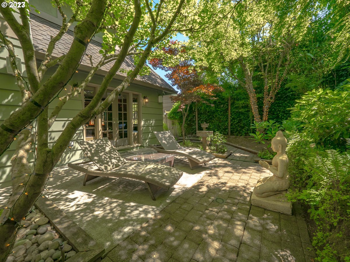 2896 Northwest Westover Road Portland, OR 97210 - Photo 33 of 34 Gallery Image 33