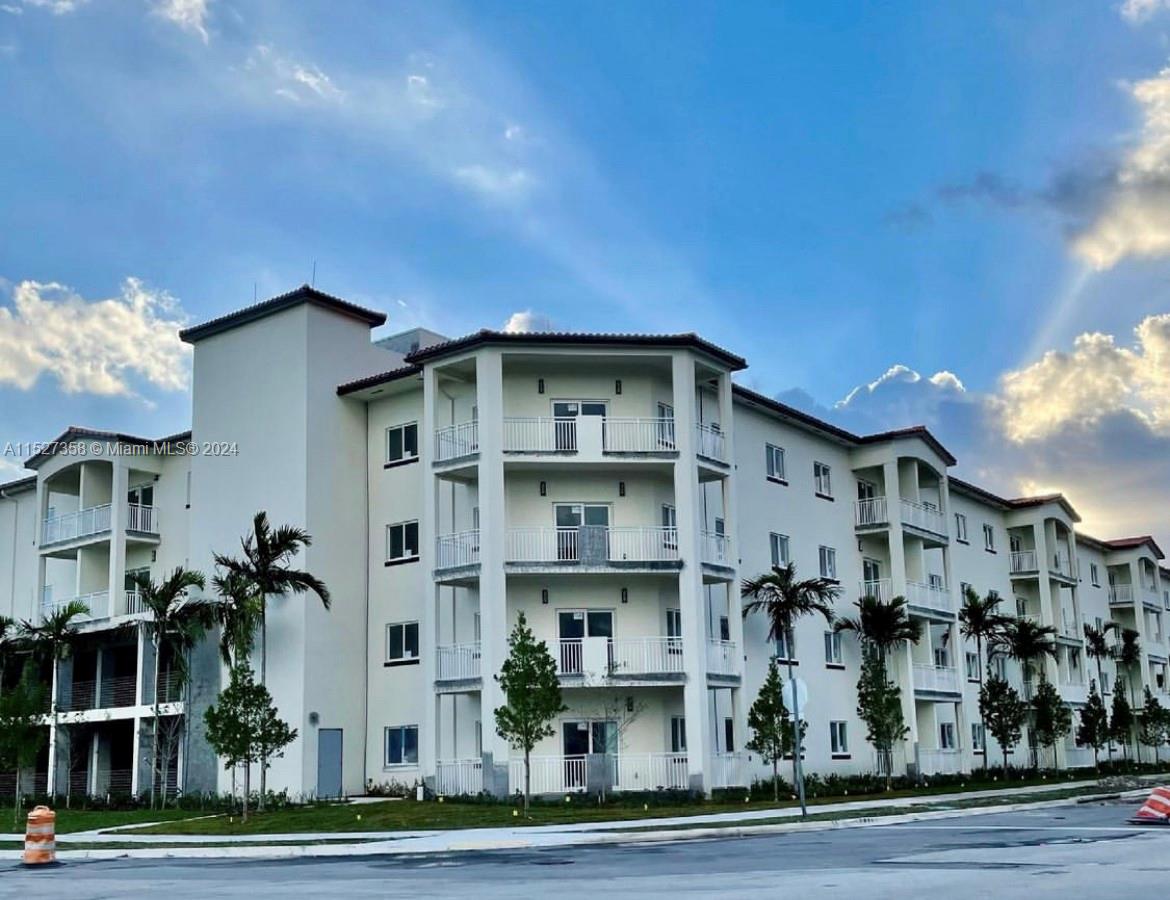 10950 Northwest 82nd St Unit 323  