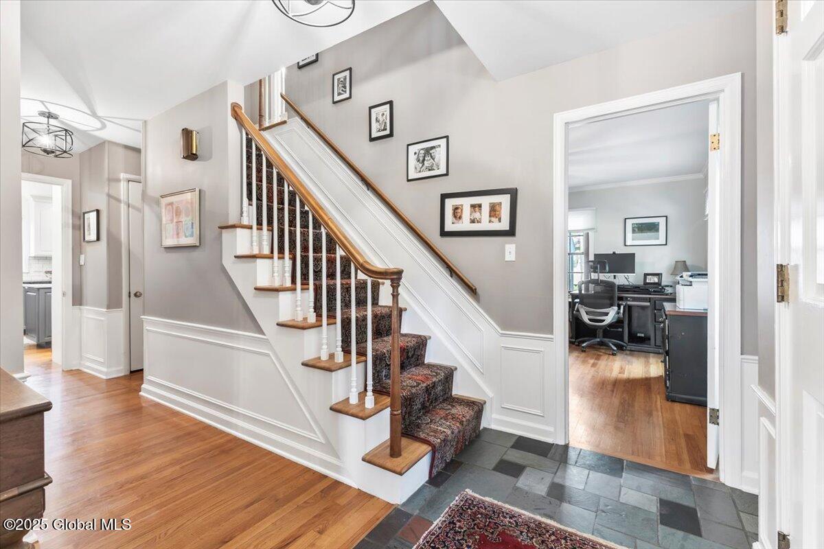 1394 Ruffner Road Niskayuna, NY 12309 - Photo 3 of 43 03-IMG_9871